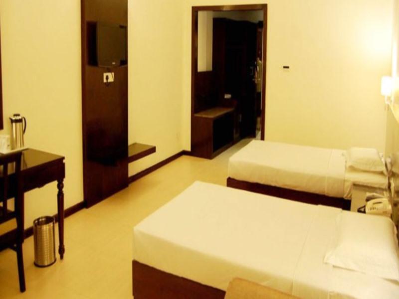 Hotel Ark Continental Rudrapur Dış mekan fotoğraf